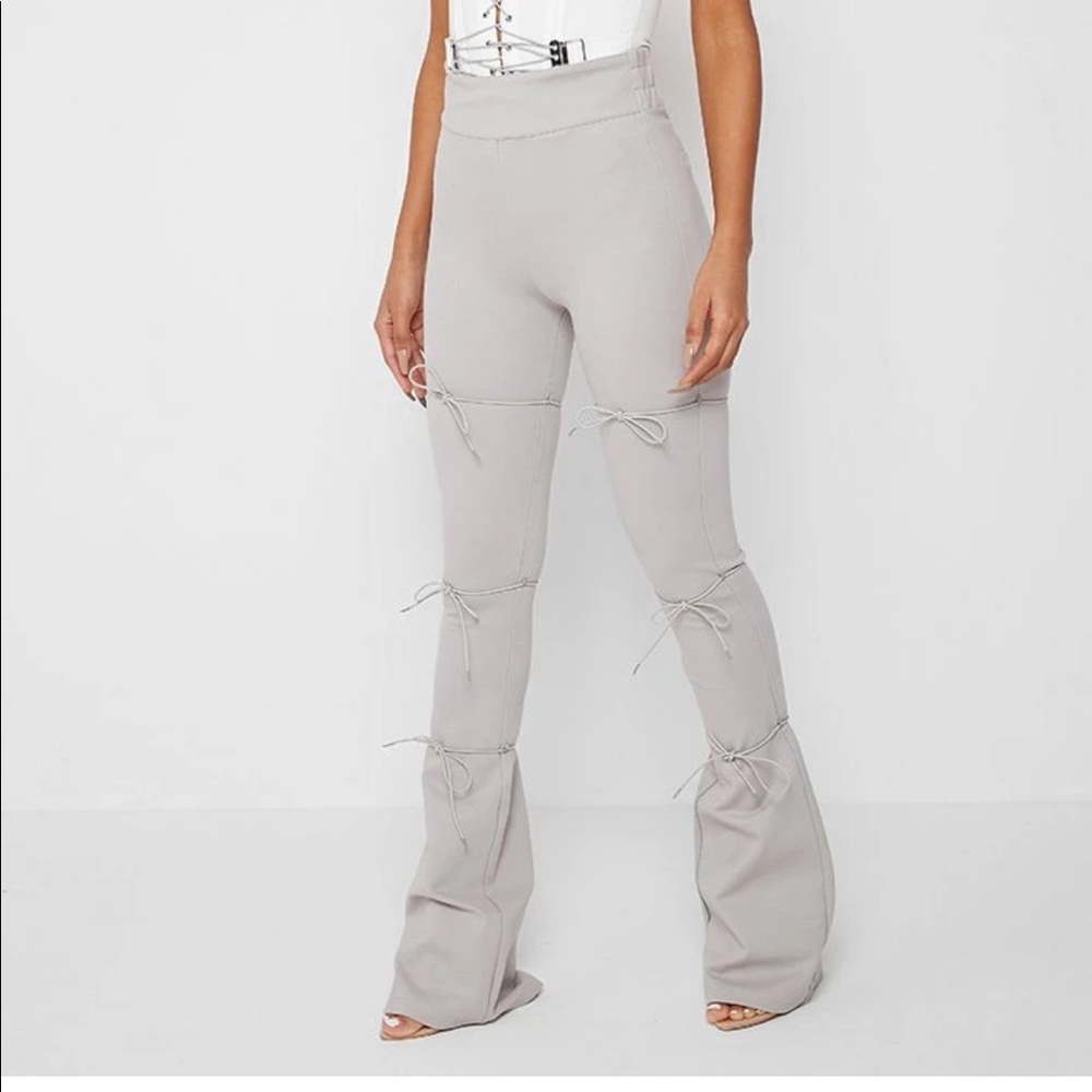 ICEY GRAY BUNGEE FLARED LEGGINGS NWT